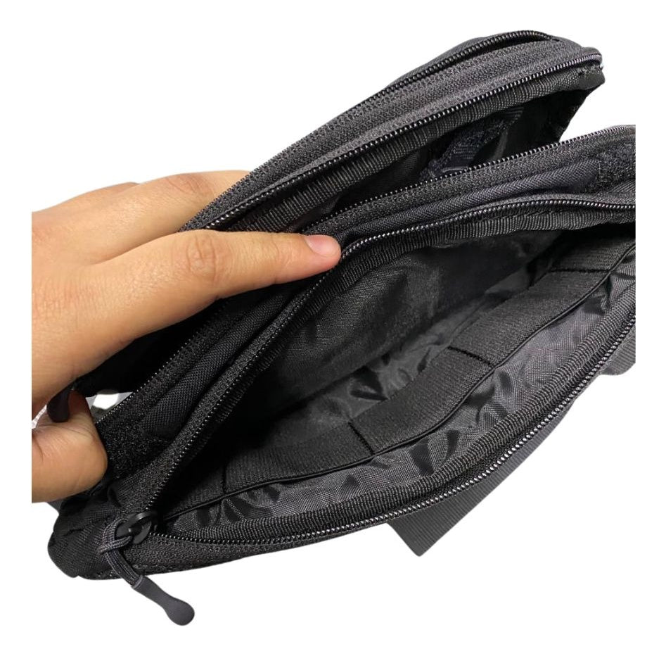 Cangurera Porta Pistola Covrt Pouch Negra Marca 5.11 Color Negro Diseño De La Tela Lisa